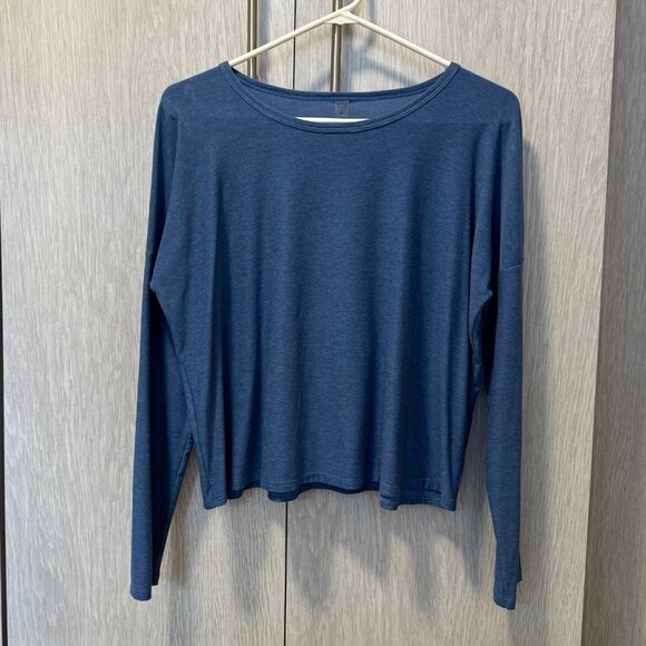 Beyond Yoga “Morning Light” Pullover in Blue, Size Medium - Picture 1 of 6